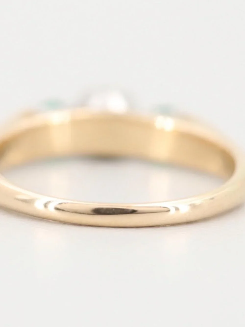 14K WHITE AND YELLOW GOLD NATURAL EMERALD RING SIZE 6